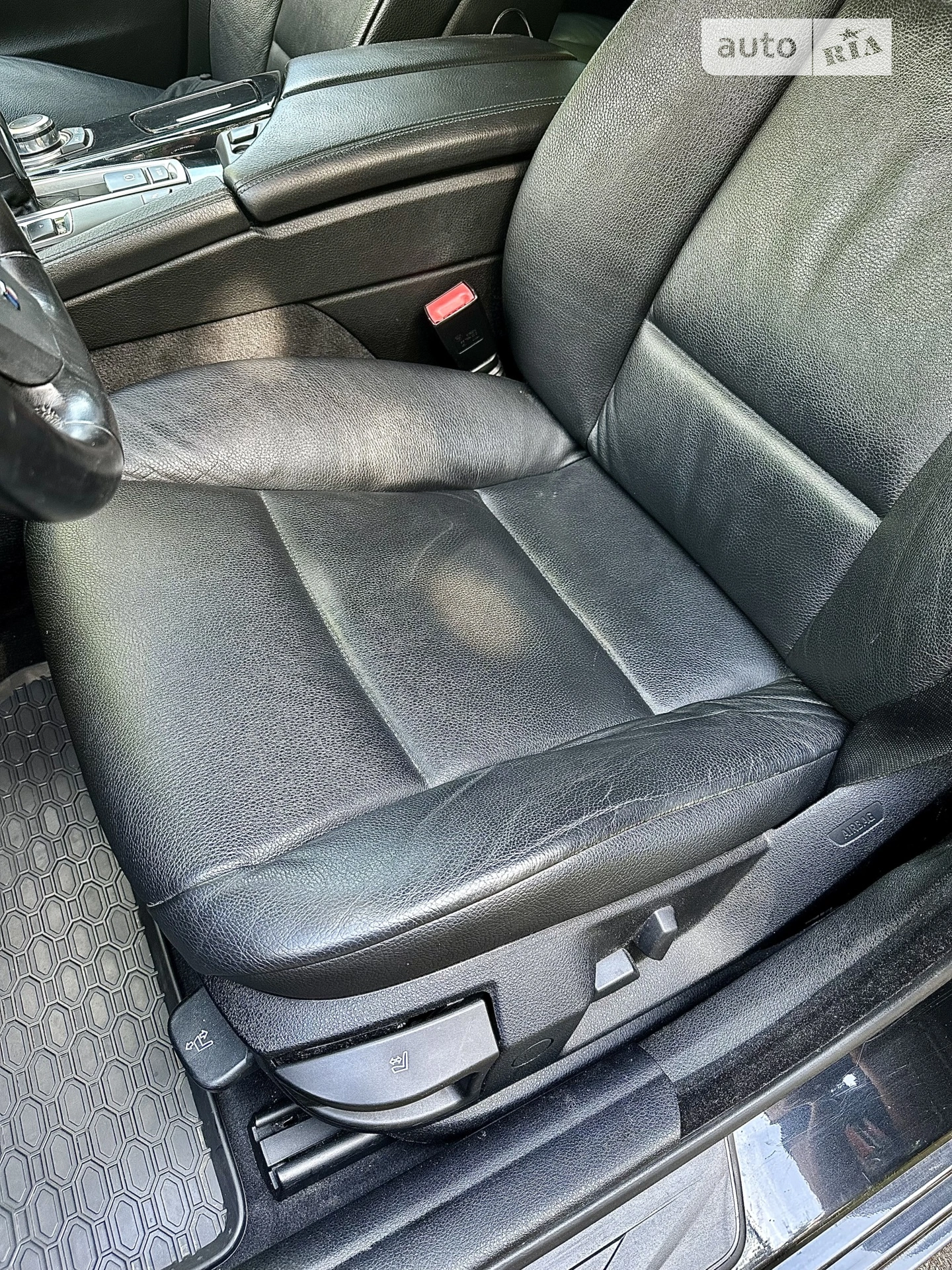 2012 BMW 5er - мініатюра 22