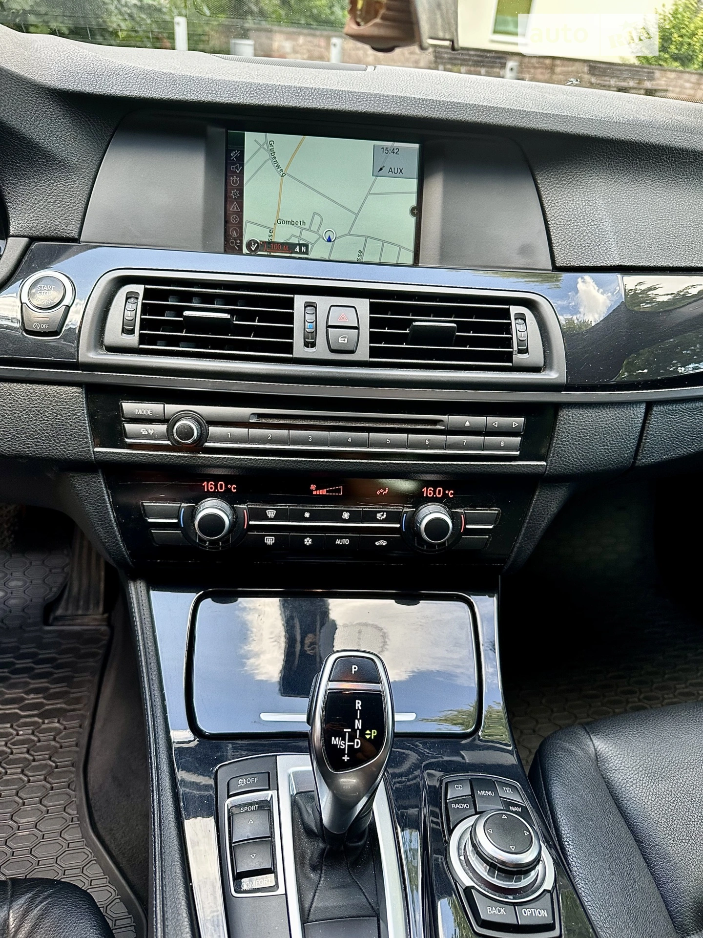 2012 BMW 5er - мініатюра 26