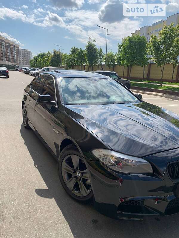 BMW 5 Series 2012