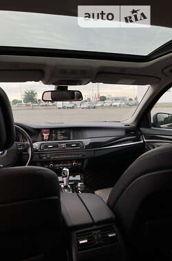 Седан BMW 5 Series 2010 в 