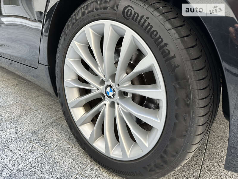 Седан BMW 5 Series 2017 в Тячеве