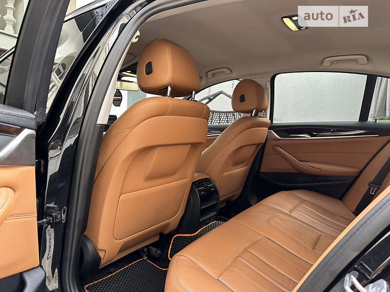 Седан BMW 5 Series 2017 в Тячеве