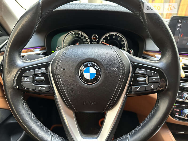 Седан BMW 5 Series 2017 в Тячеве