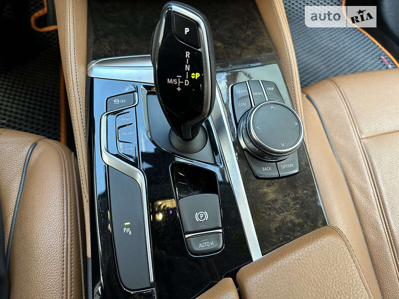 Седан BMW 5 Series 2017 в Тячеве