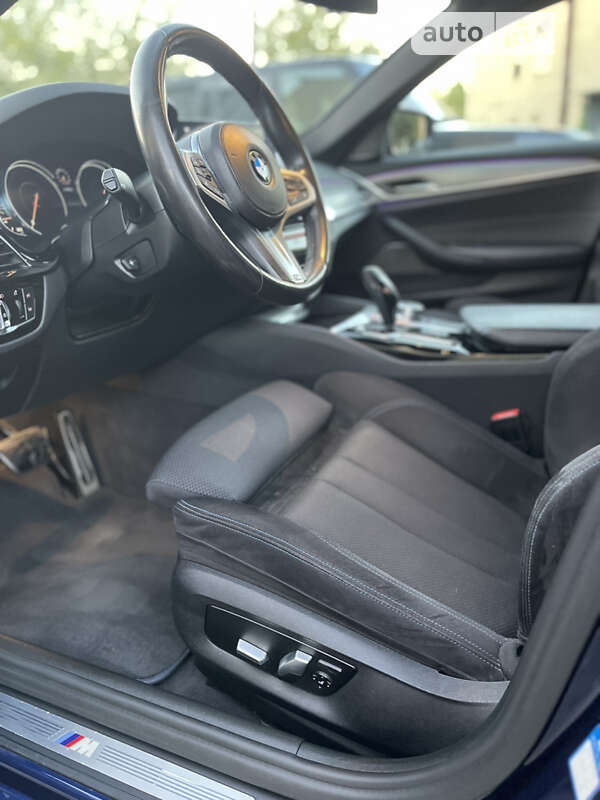 Седан BMW 5 Series 2017 в Львове