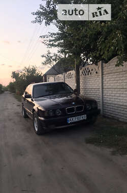 Седан BMW 5 Series 1995 в Харкові