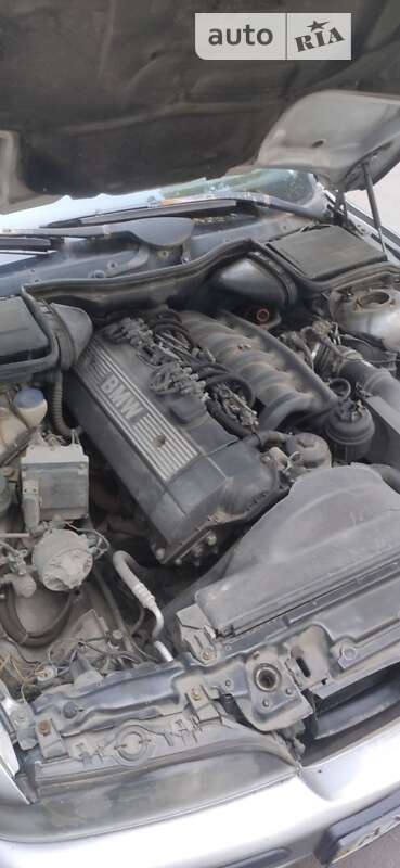 Седан BMW 5 Series 1997 в Харькове