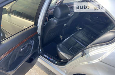 Седан BMW 5 Series 2000 в 