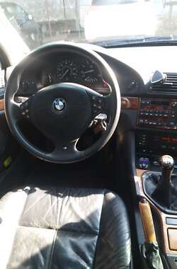 Седан BMW 5 Series 1999 в 
