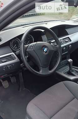 Седан BMW 5 Series 2004 в Костополе