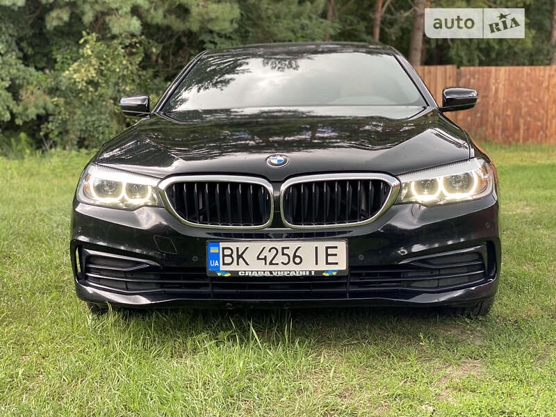 Седан BMW 5 Series 2018 в Ровно