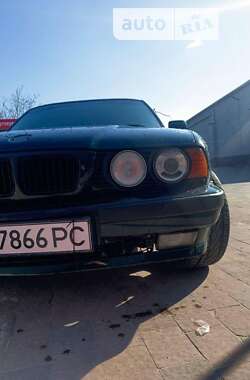 Седан BMW 5 Series 1995 в Городку