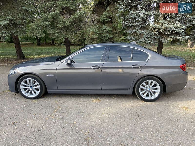 Седан BMW 5 Series 2016 в Черкасах