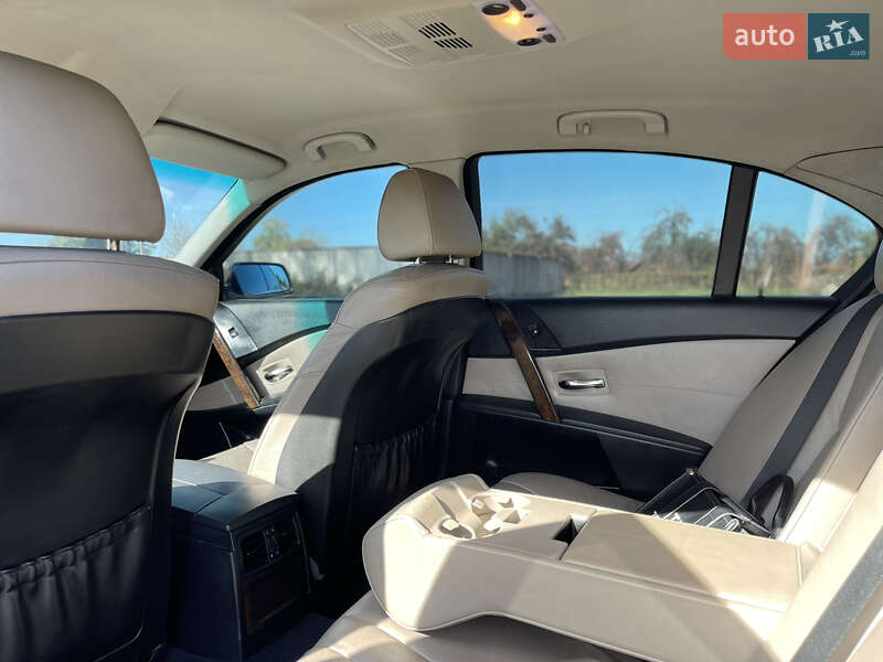 Седан BMW 5 Series 2004 в Ивано-Франковске