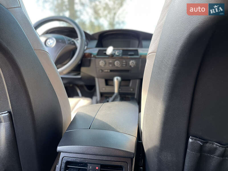 Седан BMW 5 Series 2004 в Ивано-Франковске