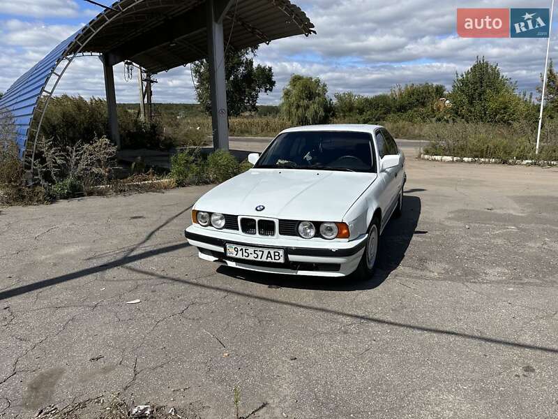 Седан BMW 5 Series 1988 в Слов'янську