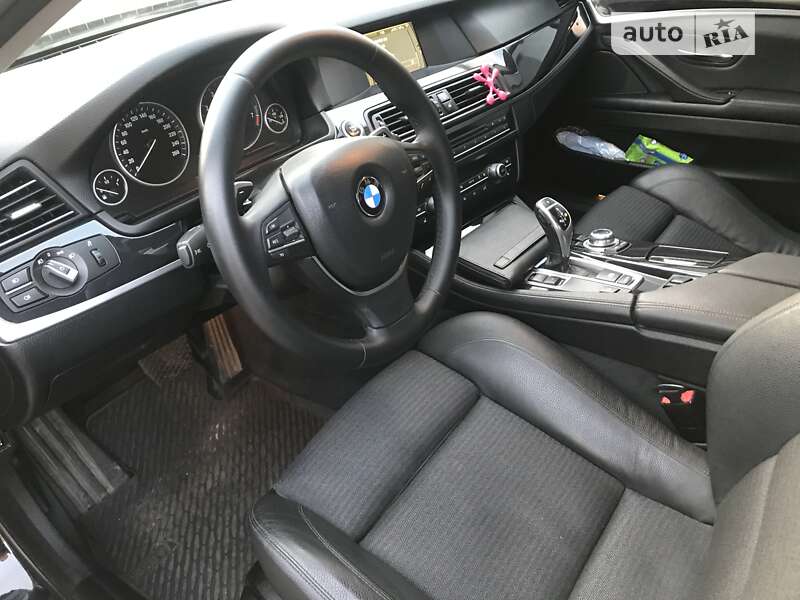 Седан BMW 5 Series 2012 в Полтаве