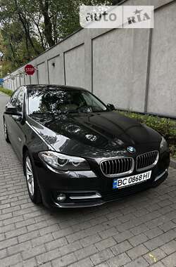 Седан BMW 5 Series 2015 в Львові