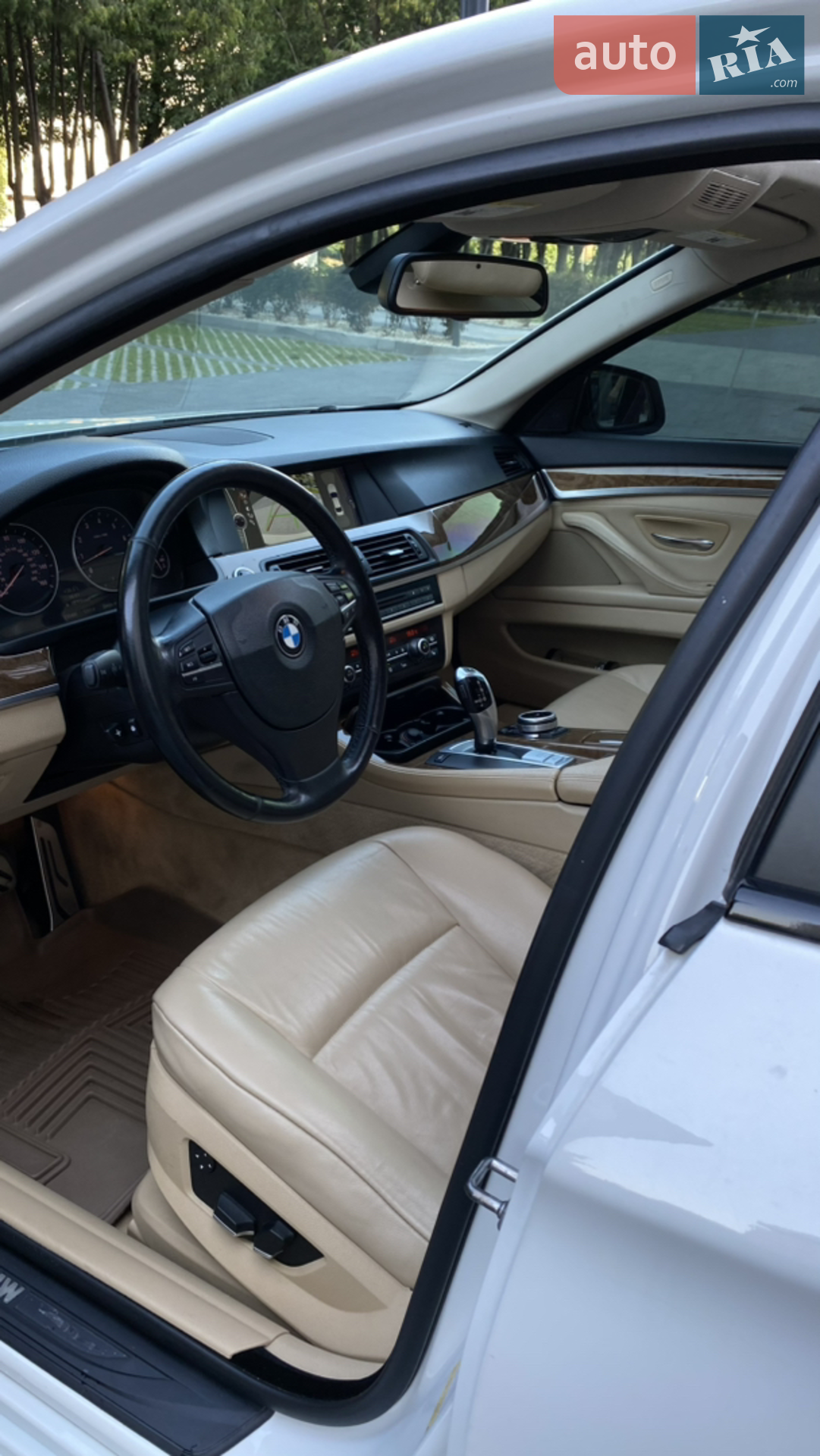 2010 BMW 5er - мініатюра 17