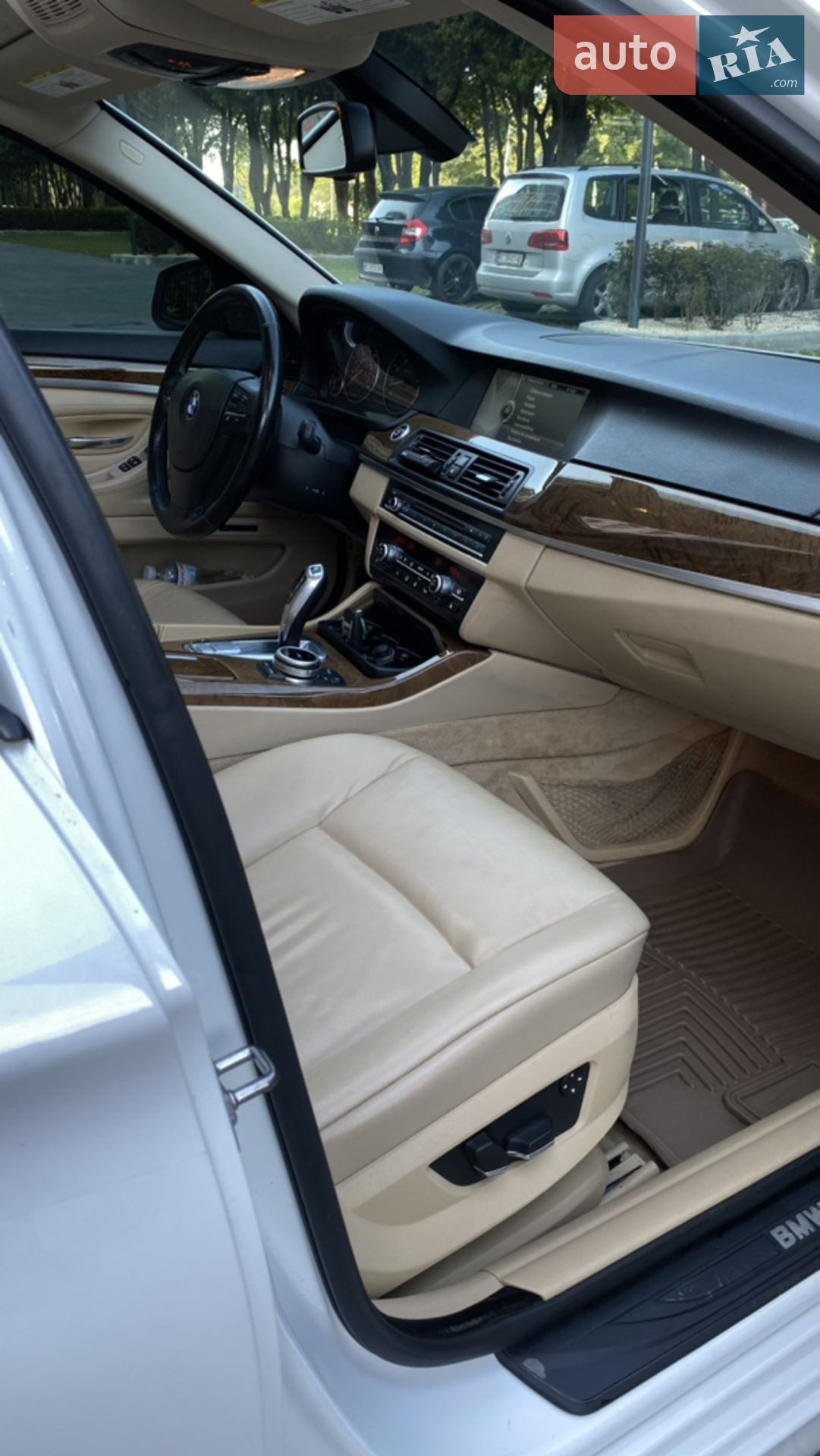 2010 BMW 5er - мініатюра 23