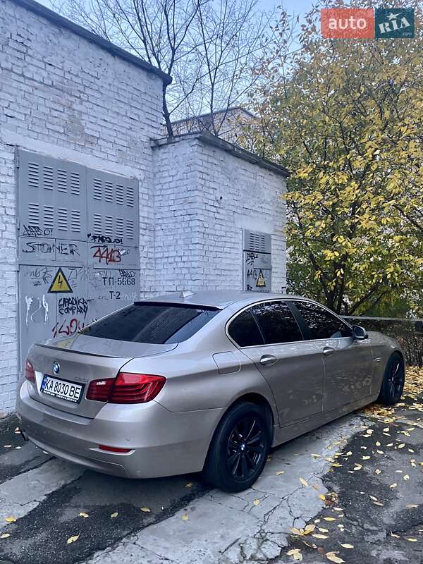 Седан BMW 5 Series 2015 в Києві