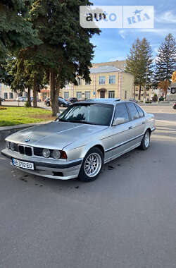 Седан BMW 5 Series 1990 в Вінниці