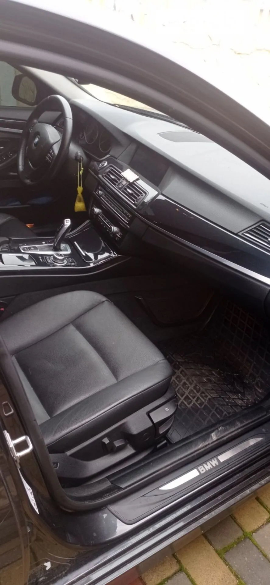 2010 BMW 5er - мініатюра 10