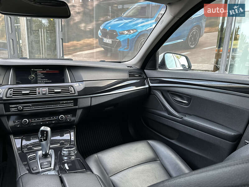 Седан BMW 5 Series 2014 в Одессе
