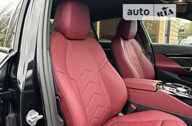 Седан BMW 5 Series 2023 в 