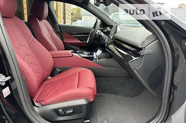 Седан BMW 5 Series 2023 в 