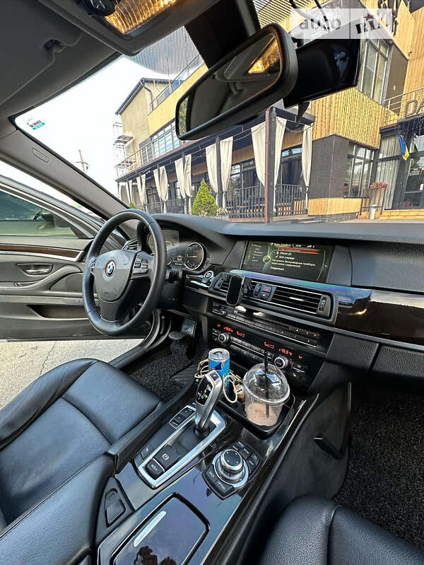 Седан BMW 5 Series 2013 в Николаеве