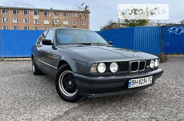 Седан BMW 5 Series 1989 в Одессе