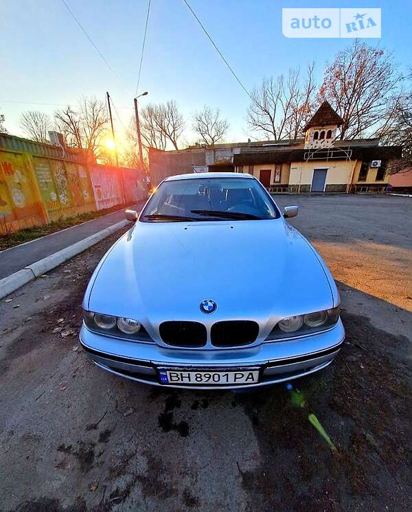 Седан BMW 5 Series 1998 в Ізмаїлі