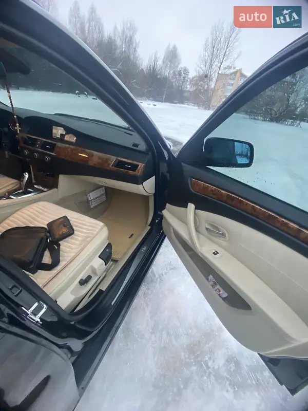 BMW 5 Series 2007 VIN WBAPX51080CU00762 фото оголошення 9 з 53