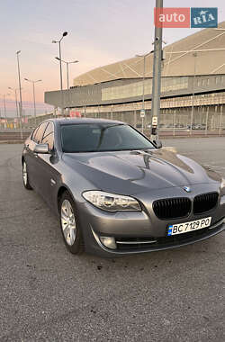 Седан BMW 5 Series 2012 в 