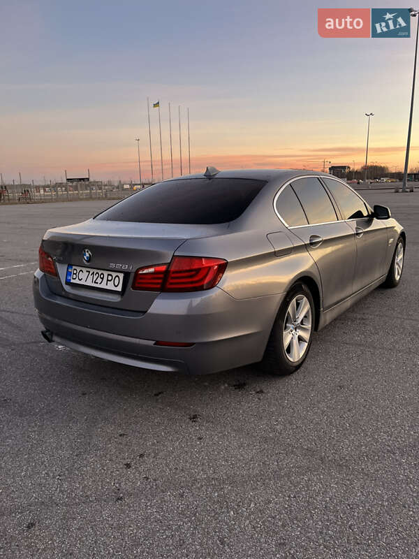 Седан BMW 5 Series 2012 в Львове фото 7 Седан BMW 5 Series 2012 в Львове