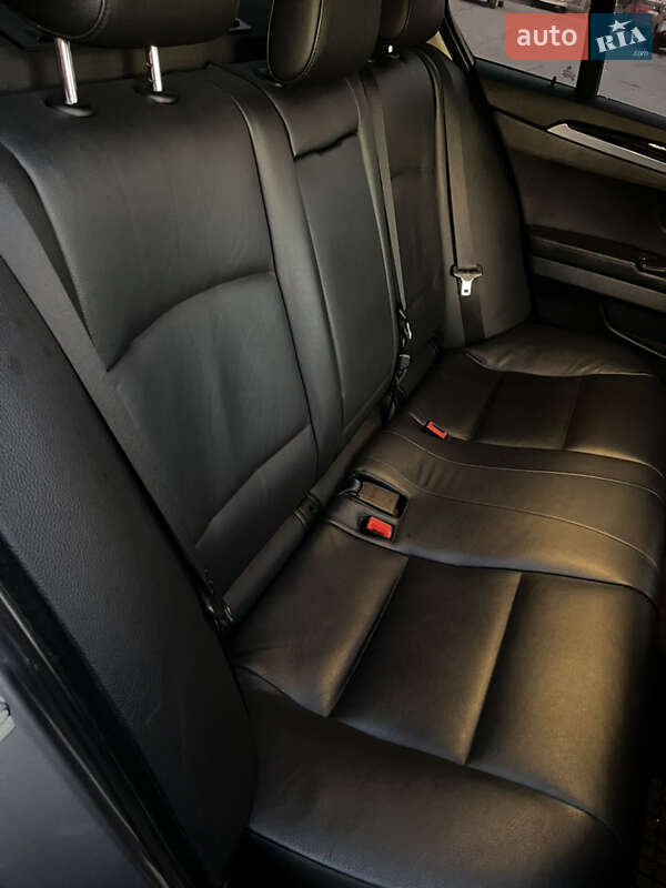 Седан BMW 5 Series 2012 в Львове фото 13 Седан BMW 5 Series 2012 в Львове