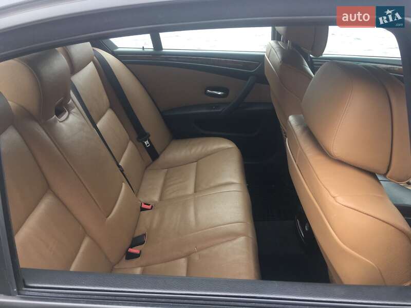 Седан BMW 5 Series 2008 в Рівному