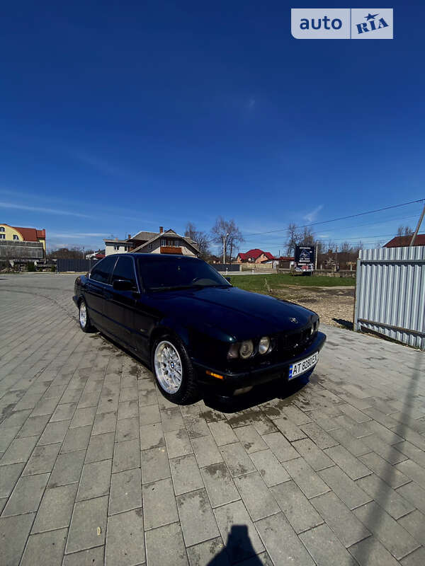 Седан BMW 5 Series 1994 в Долині