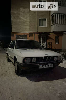 Седан BMW 5 Series 1985 в Славуті