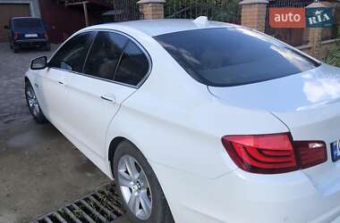 Седан BMW 5 Series 2012 в Сторожинце