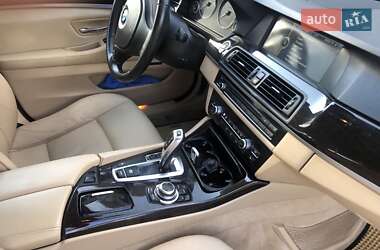 Седан BMW 5 Series 2012 в Сторожинце
