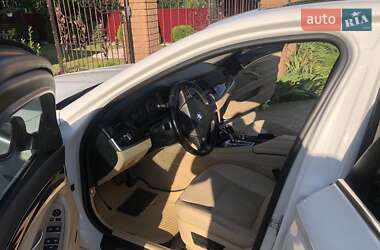 Седан BMW 5 Series 2012 в Сторожинце