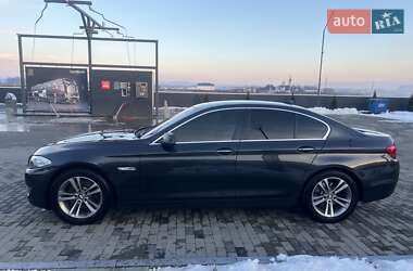 Седан BMW 5 Series 2012 в Хусте