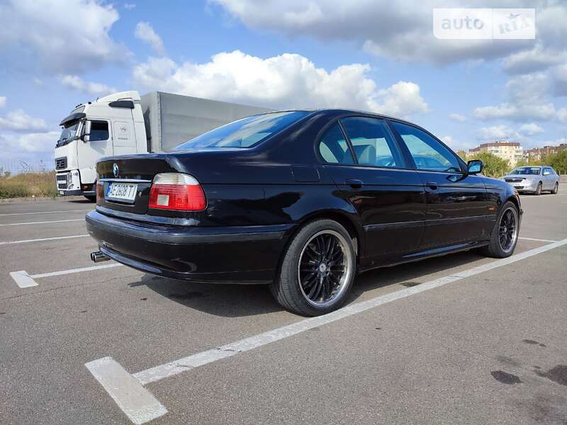 Седан BMW 5 Series 1998 в Кривому Розі