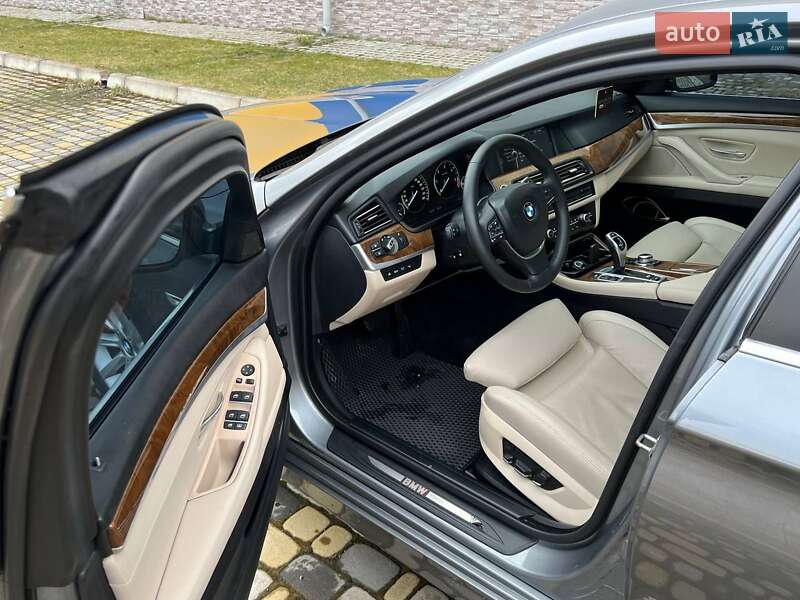 Седан BMW 5 Series 2011 в Сарнах
