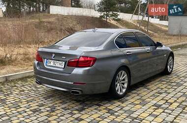 Седан BMW 5 Series 2011 в Сарнах