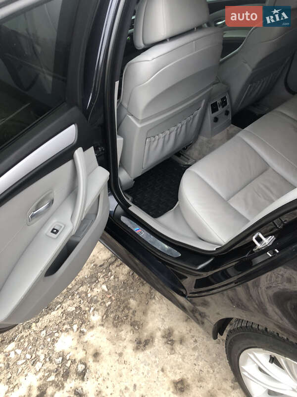 Седан BMW 5 Series 2009 в Харкові