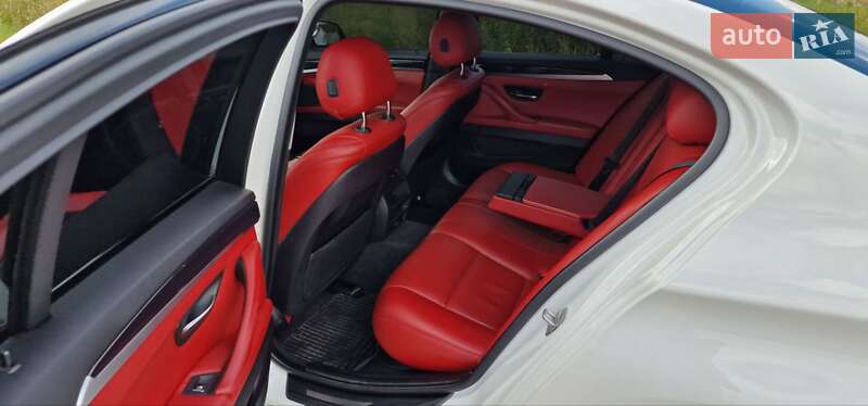 Седан BMW 5 Series 2016 в Тячеві