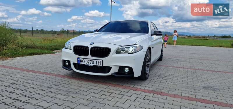 Седан BMW 5 Series 2016 в Тячеві